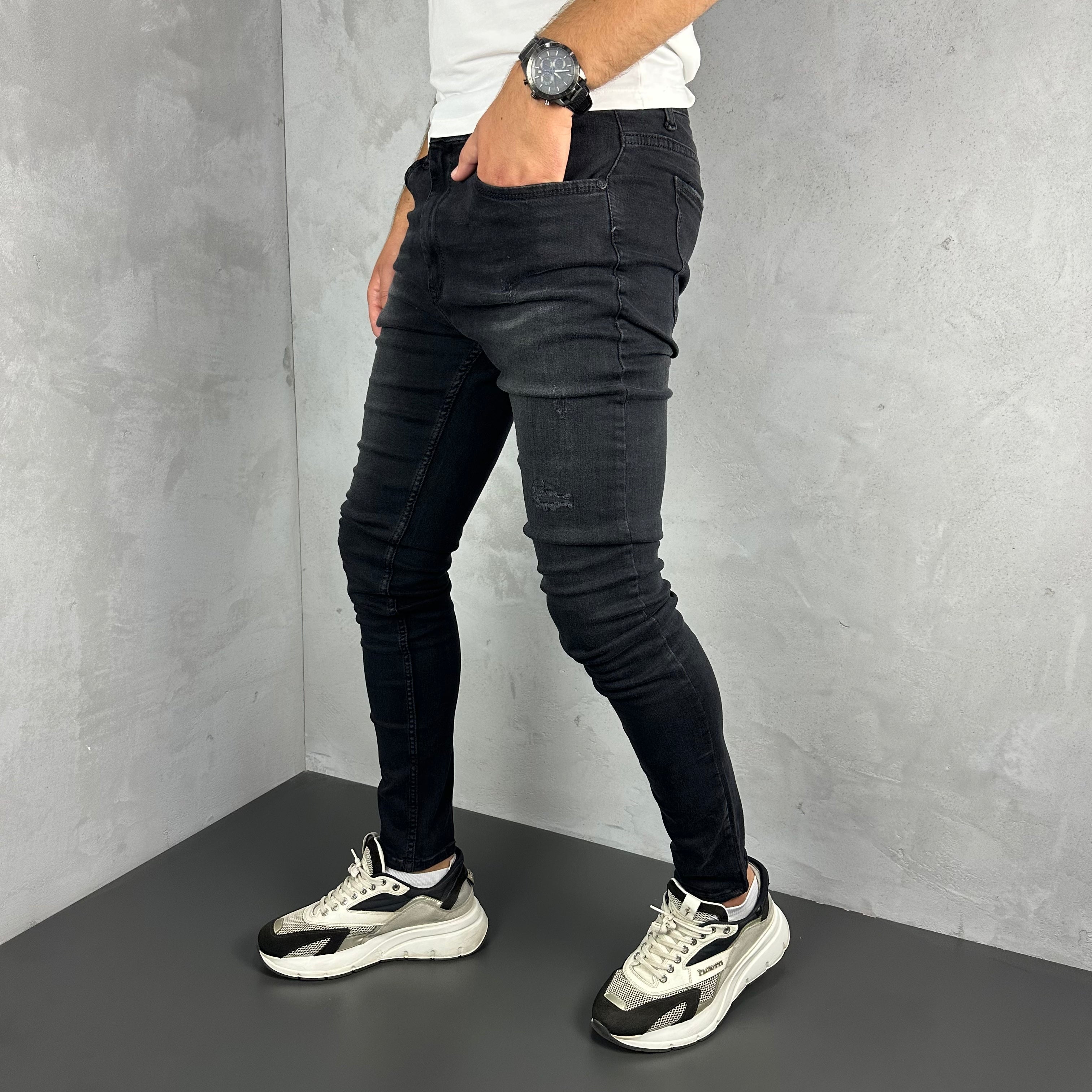 Crne minimal detail farmerke - BB720