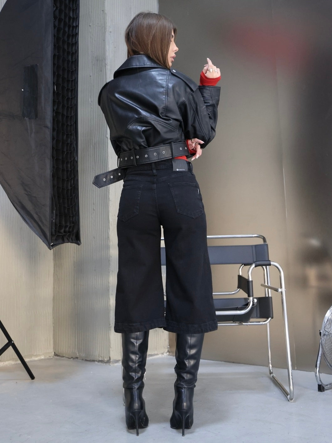 Crne atelier trend 444